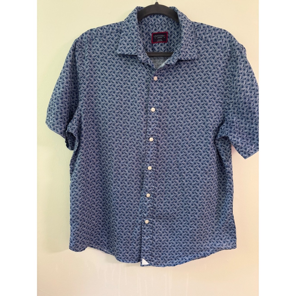 UNTUCKit Silineo Medium Navy Blue Wave Print 100% Linen Short Sleeve Shirt